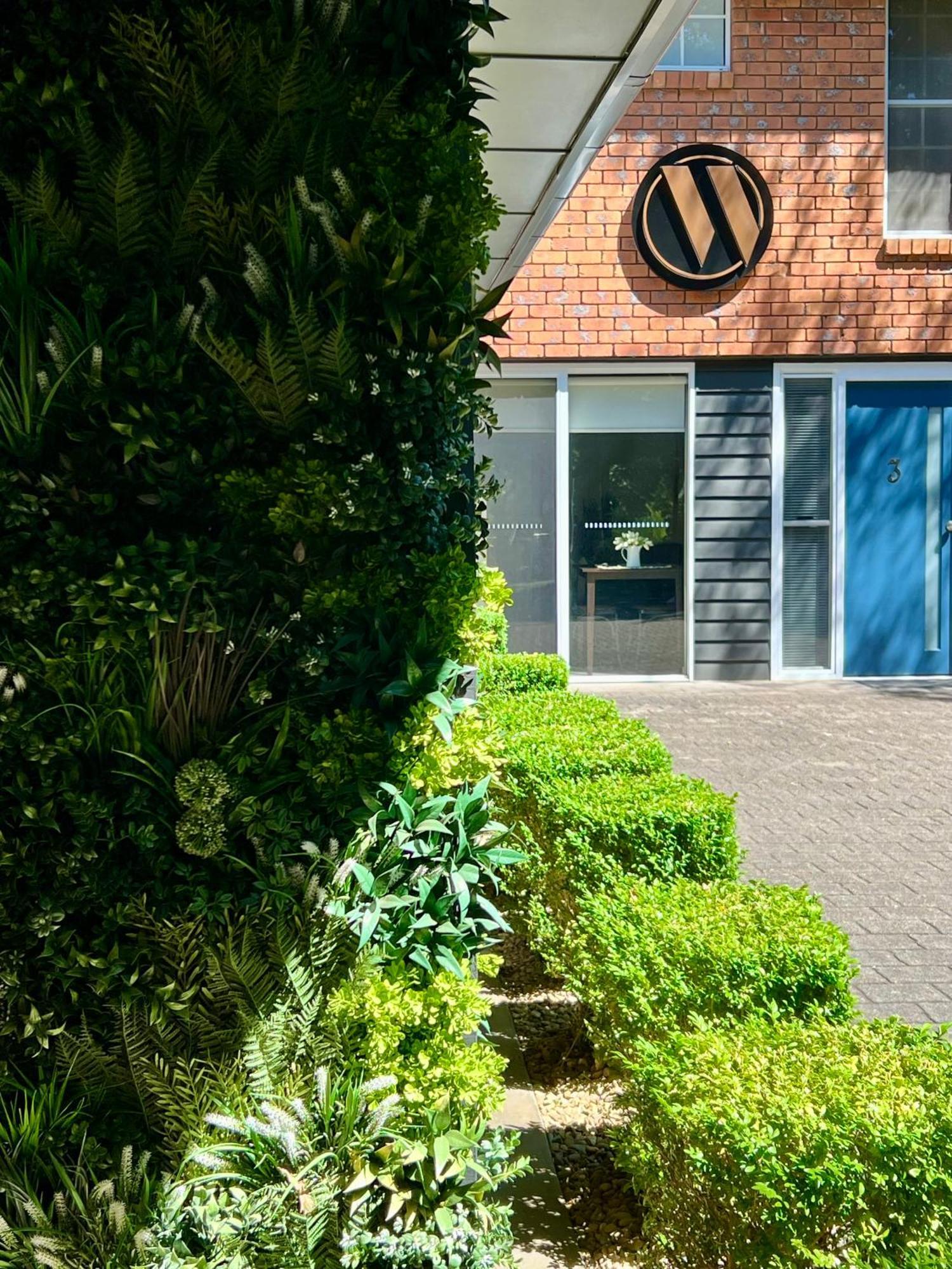 Westwood Lodge Bright Bagian luar foto