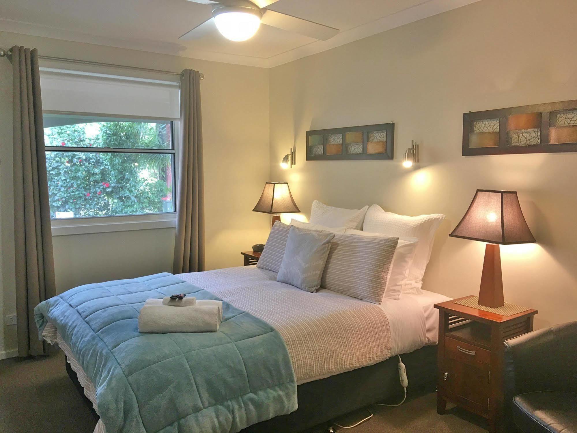 Westwood Lodge Bright Bagian luar foto
