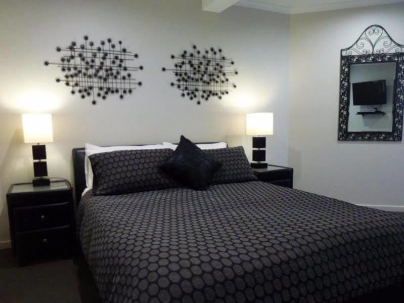 Westwood Lodge Bright Bagian luar foto